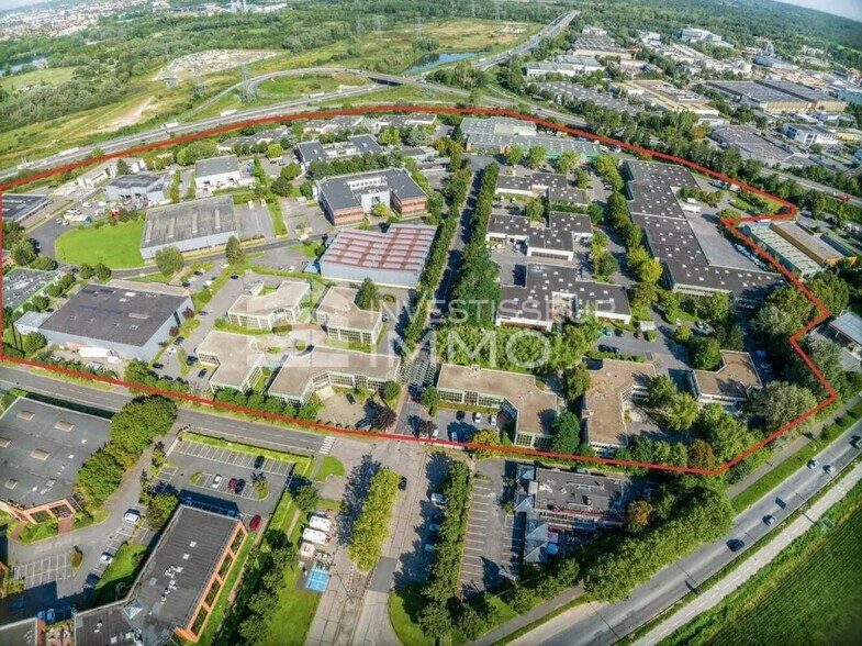 Office in Saint-Thibault-des-Vignes for lease - Aerial - Image 3 of 4