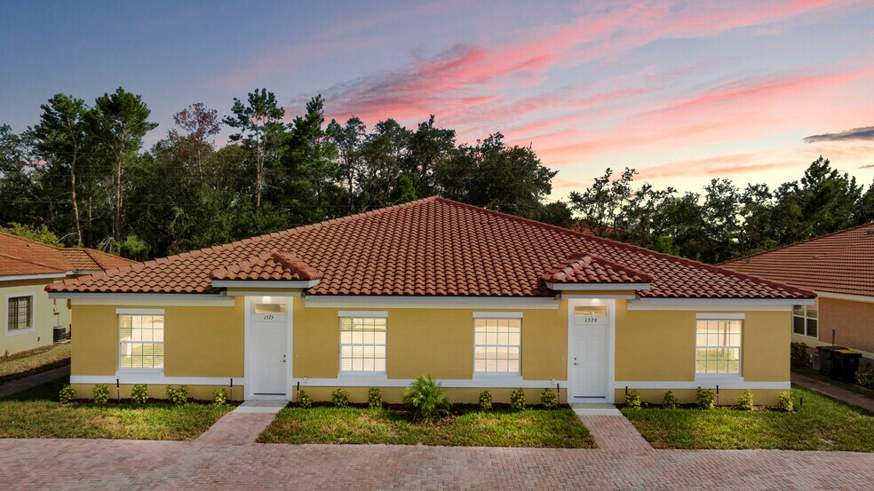 1575 Cumin Dr, Poinciana, FL for sale - Primary Photo - Image 1 of 1