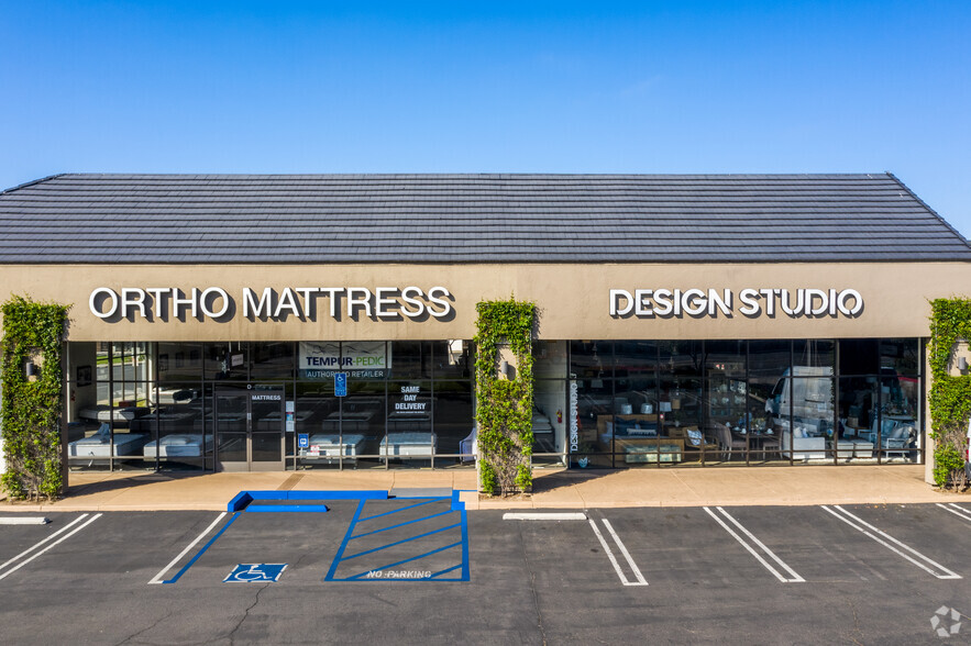 23461 Ridge Route Dr, Laguna Hills, CA for lease - Building Photo - Image 3 of 15