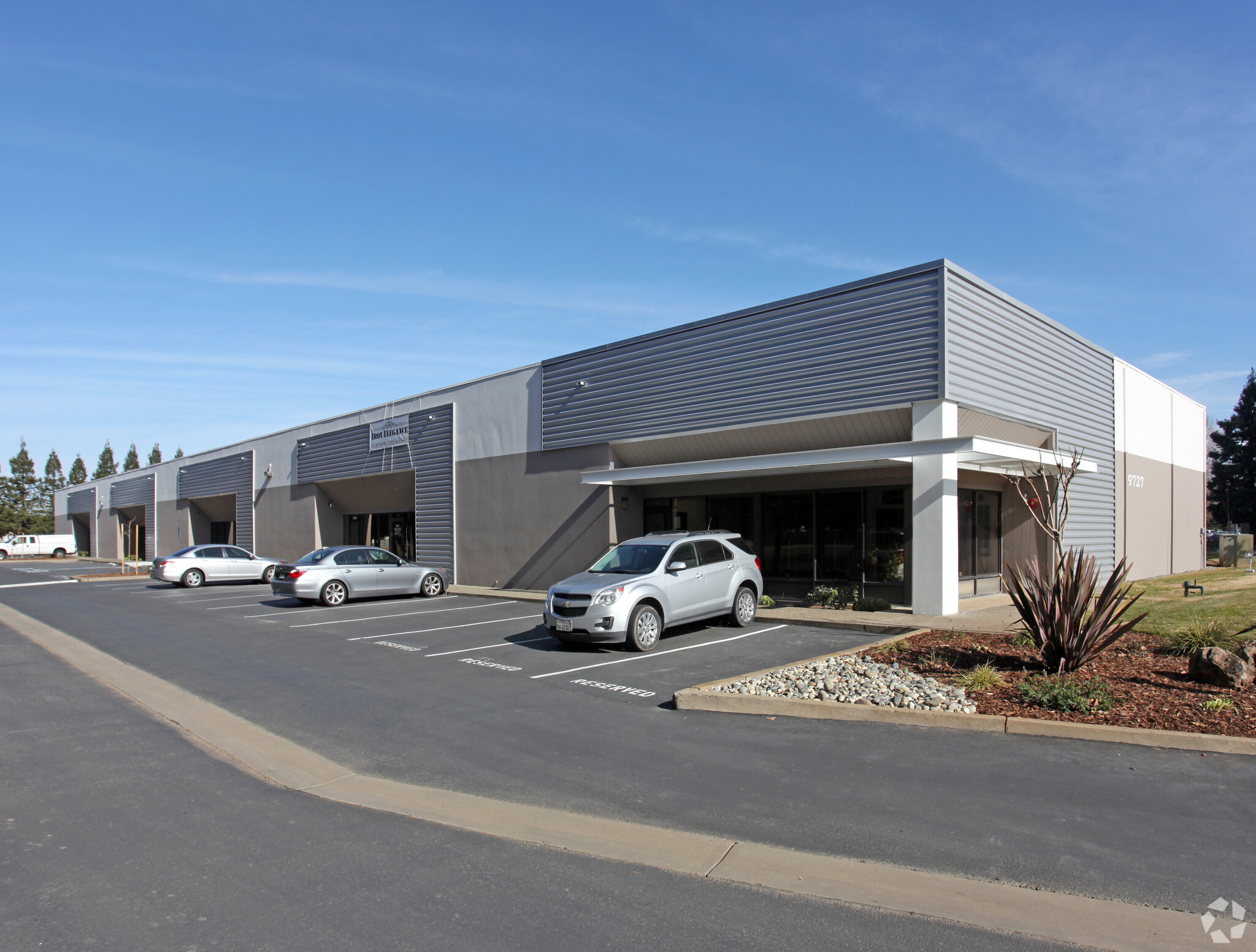 9727 Business Park Dr, Sacramento, CA for lease Primary Photo- Image 1 of 5