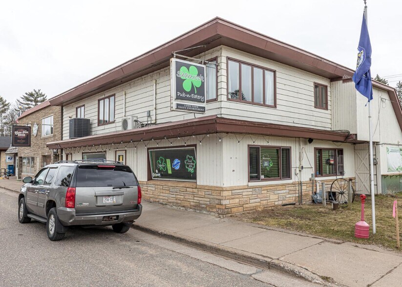 7235 Bradley St, Lake Tomahawk, WI for sale - Building Photo - Image 1 of 1