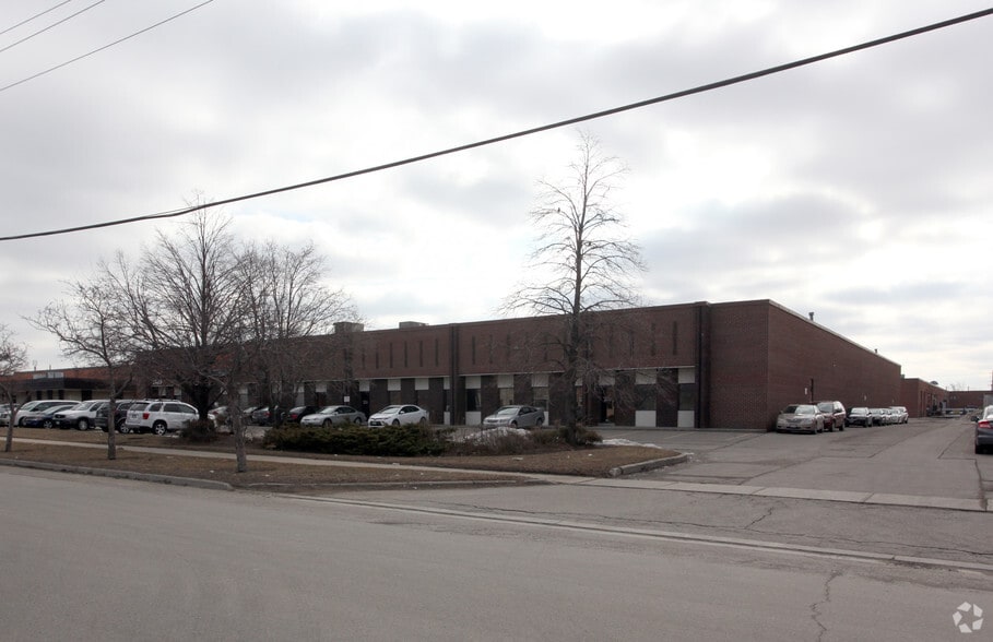 2420 Anson Dr, Mississauga, ON for lease - Building Photo - Image 3 of 3