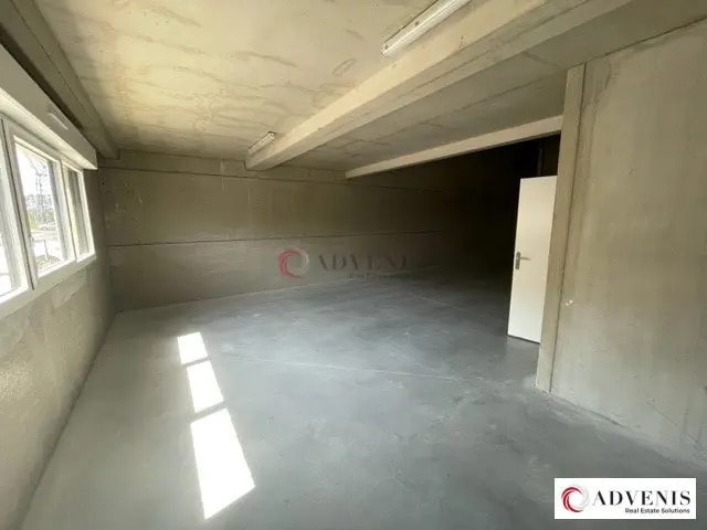 Flex in Mios for sale - Interior Photo - Image 3 of 6