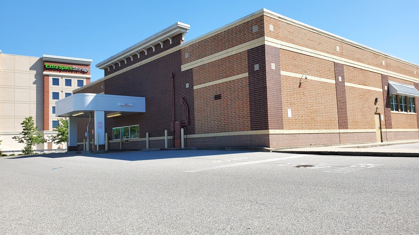 9810 Apollo Dr, Largo, MD 20774