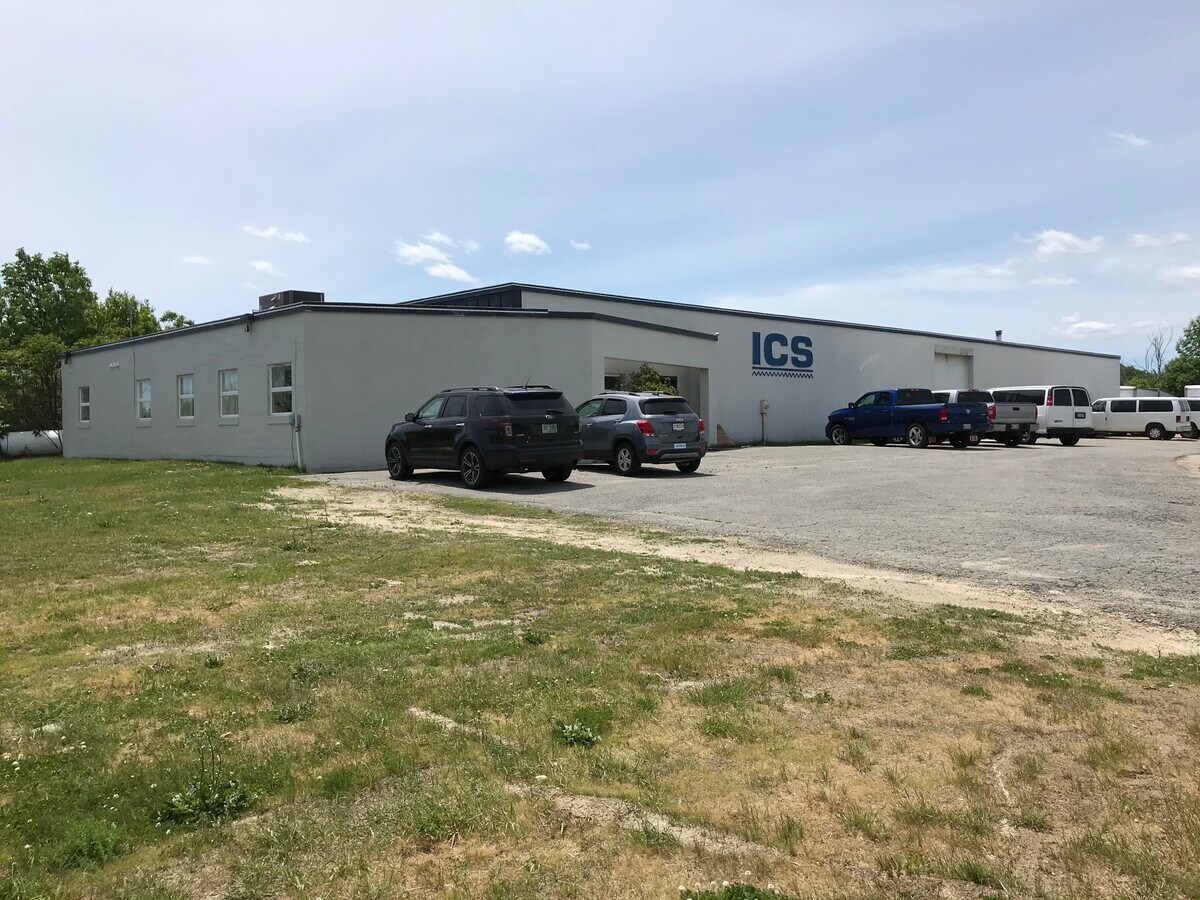 289 New Portland Rd, Gorham, ME 04038