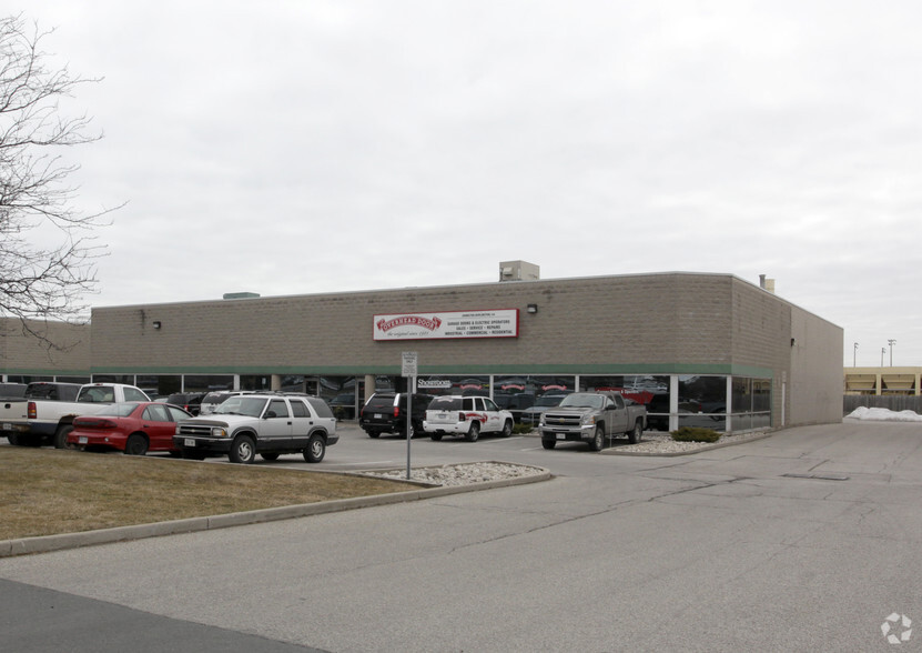 5450 Harvester Rd, Burlington, ON for lease - Primary Photo - Image 1 of 2