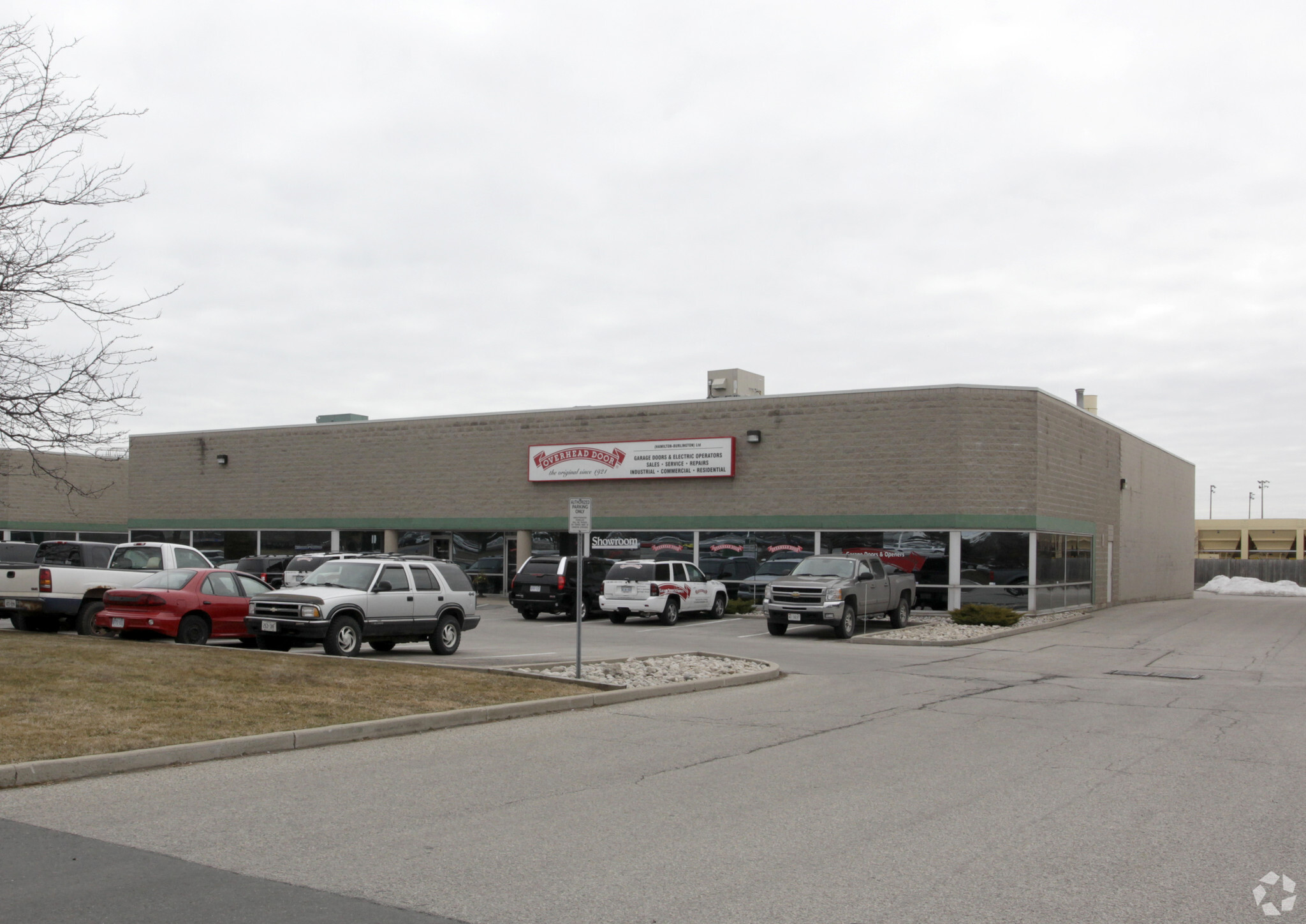 5450 Harvester Rd, Burlington, ON for lease Primary Photo- Image 1 of 3