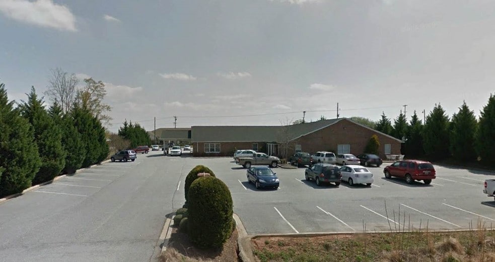 12016 N Radio Station Rd, Seneca, SC 29678