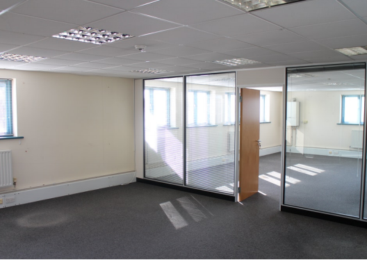 Lancaster Pl, Swindon for lease - Interior Photo - Image 2 of 5