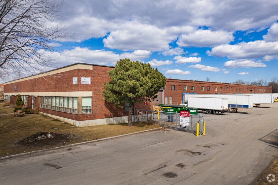 1624-1692 Ave 50th, Montréal, QC for lease - Primary Photo - Image 2 of 6