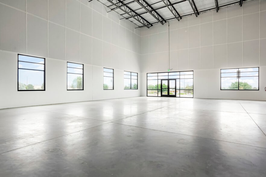 8470 Launch Pt, Colorado Springs, CO for lease - Building Photo - Image 2 of 29