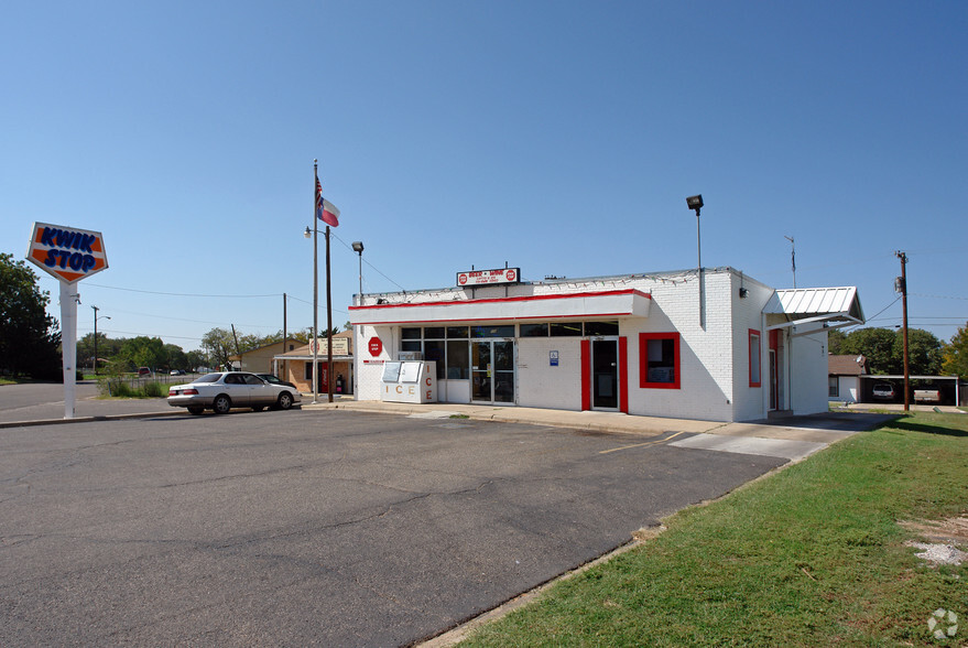 506 5th St, Wolfforth, TX for lease - Primary Photo - Image 1 of 6