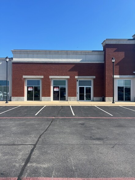 200 Progress Ave, Siloam Springs, AR for lease - Building Photo - Image 1 of 7