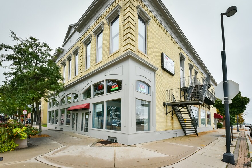 501 N 8th St, Sheboygan, WI for sale - Building Photo - Image 1 of 1