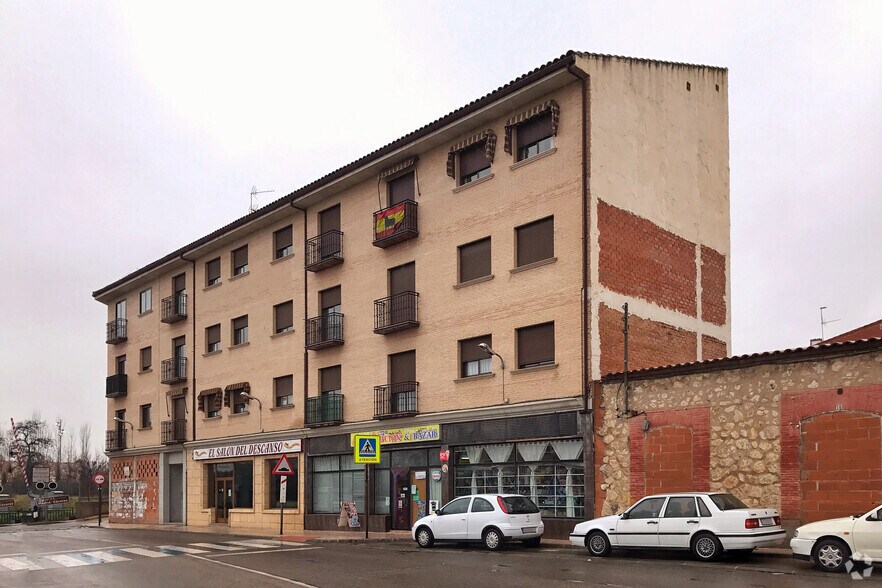 Calle Cirilo Montero, 18, Torrijos, Toledo for lease - Building Photo - Image 2 of 2