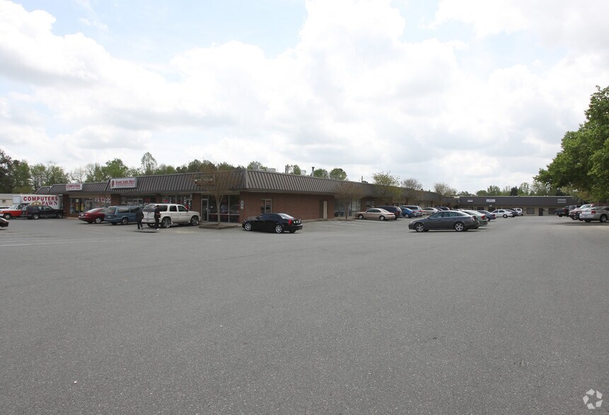 500610 E Williams St, Apex, NC 27502