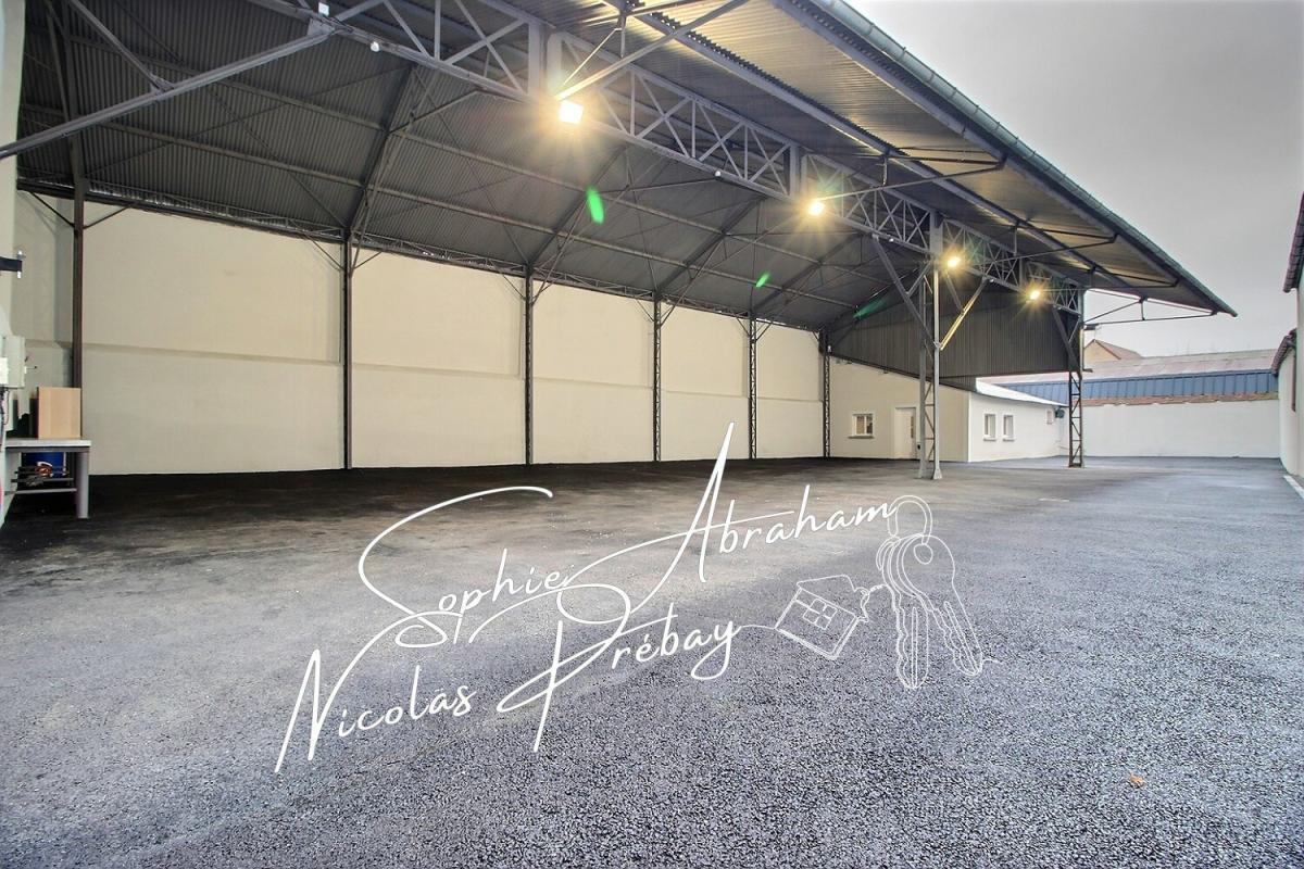 Flex in Angerville for sale Interior Photo- Image 1 of 8