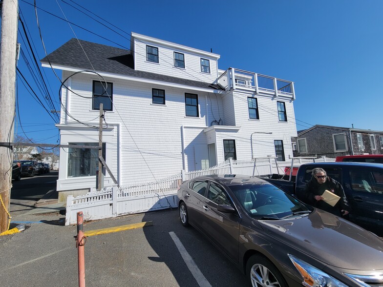 347 Commercial St, Provincetown, MA for lease - Building Photo - Image 3 of 6