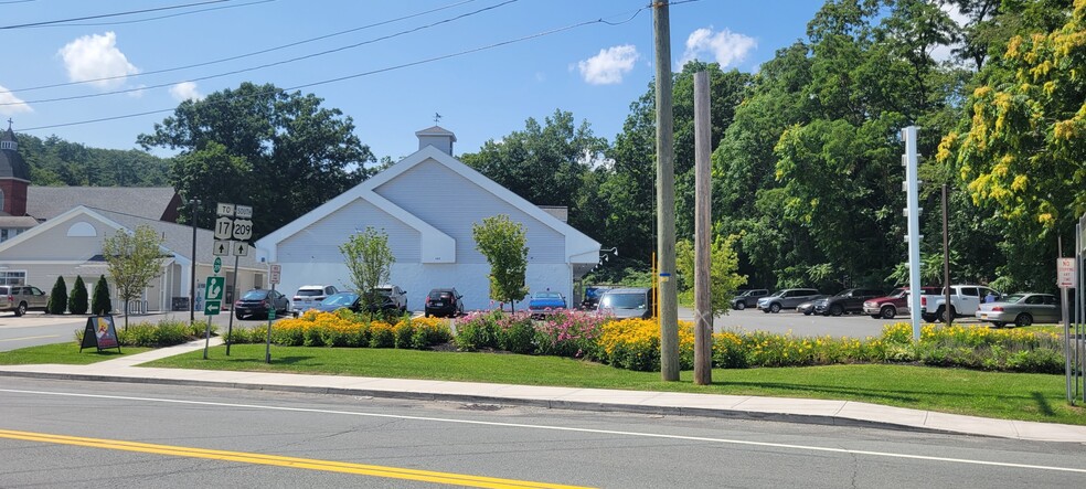 187 Route 209, Wurtsboro, NY for lease - Building Photo - Image 1 of 25