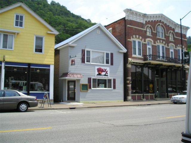 115 N Main St, Alma, WI for sale Primary Photo- Image 1 of 1