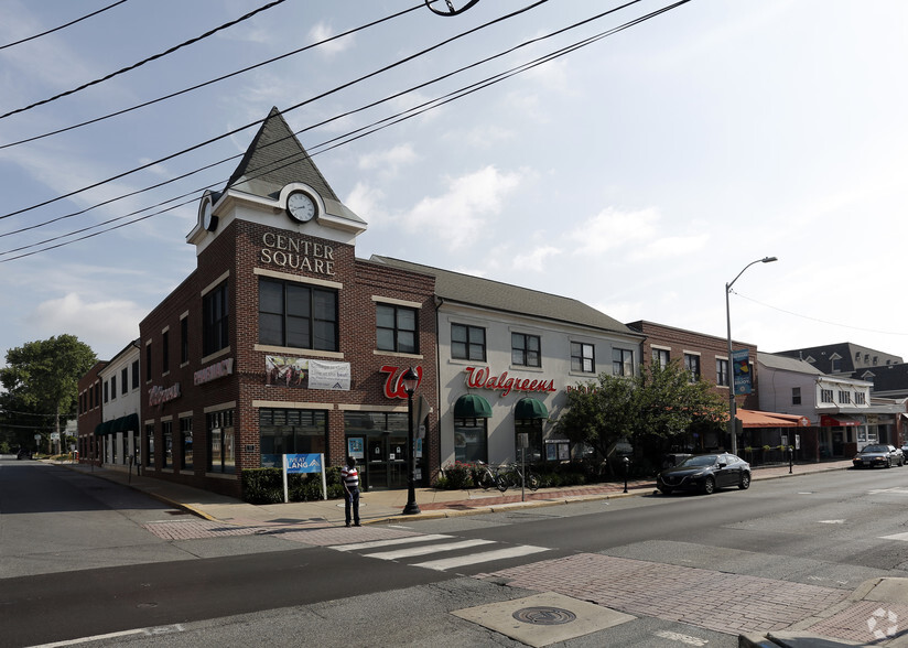 124-128 E Main St, Newark, DE for lease - Primary Photo - Image 1 of 8