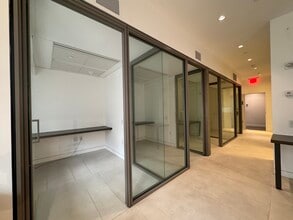 34-36 W 44th St, New York, NY for lease Interior Photo- Image 2 of 4