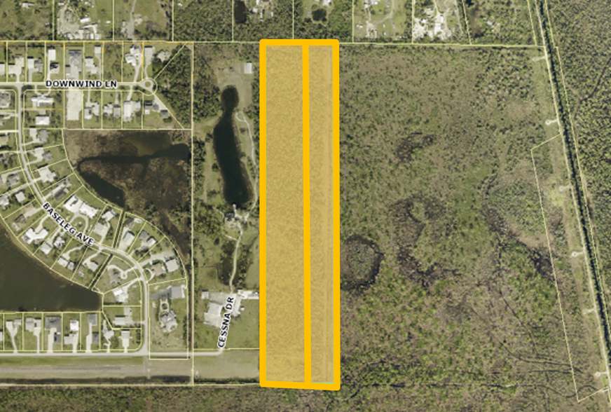Pine Shadows (Access Undefined), North Fort Myers, FL for sale - Primary Photo - Image 1 of 2