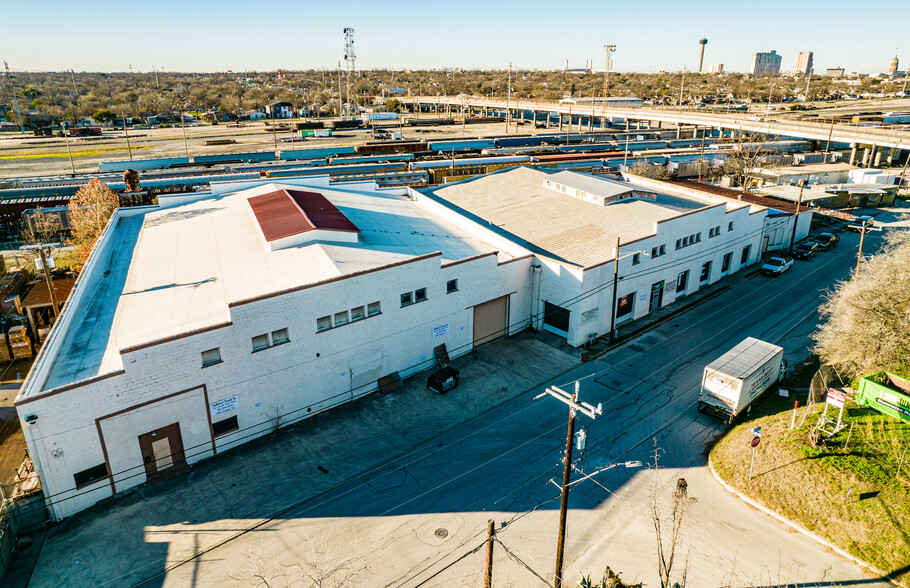 200 Seguin St, San Antonio, TX for lease - Building Photo - Image 3 of 9