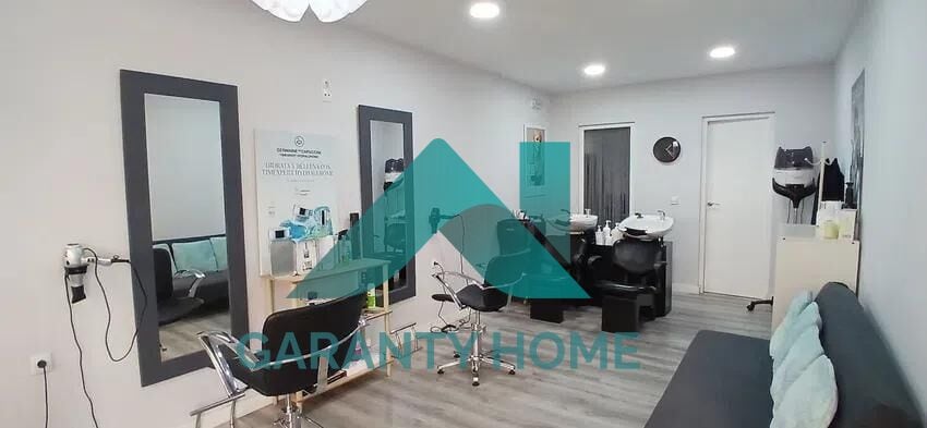 Retail in Cáceres, Cáceres for lease Interior Photo- Image 1 of 4