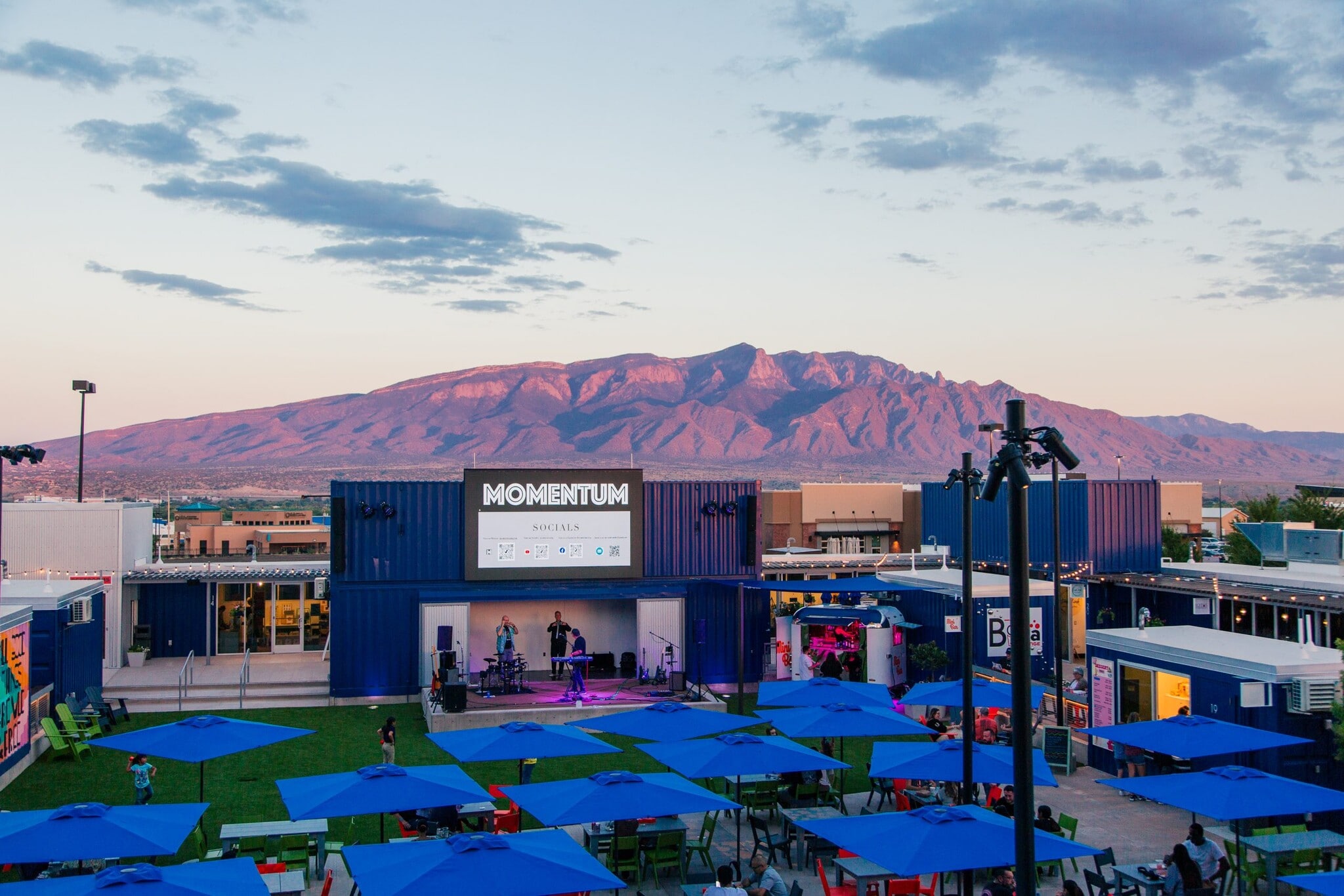 SEC Lincoln Avenue & Enchanted Hills Blvd, Rio Rancho, NM for lease Building Photo- Image 1 of 9