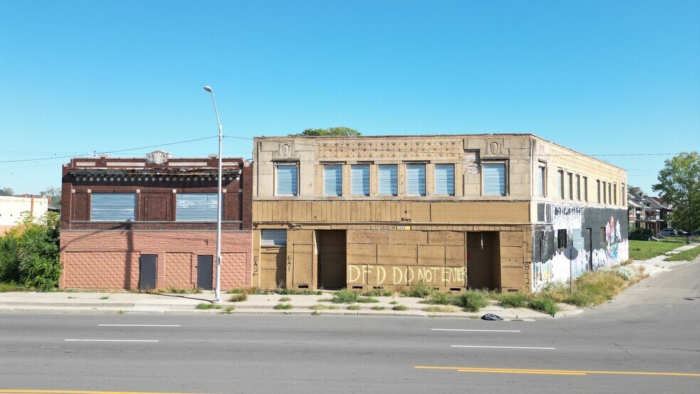 8422 W Grand River Ave, Detroit, MI for sale - Primary Photo - Image 1 of 5