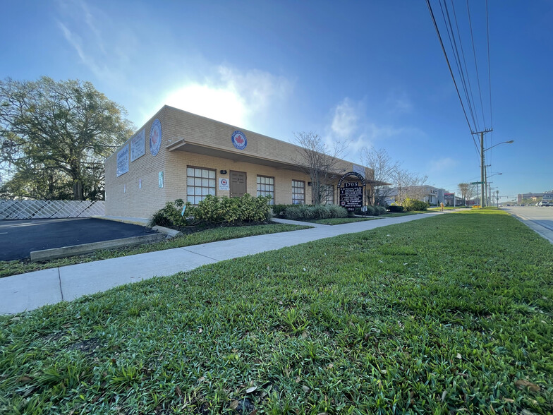 1705 Lakeland Hills Blvd, Lakeland, FL for sale - Building Photo - Image 1 of 1