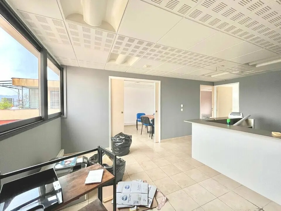 Office in Mouans-Sartoux for sale Building Photo- Image 1 of 7