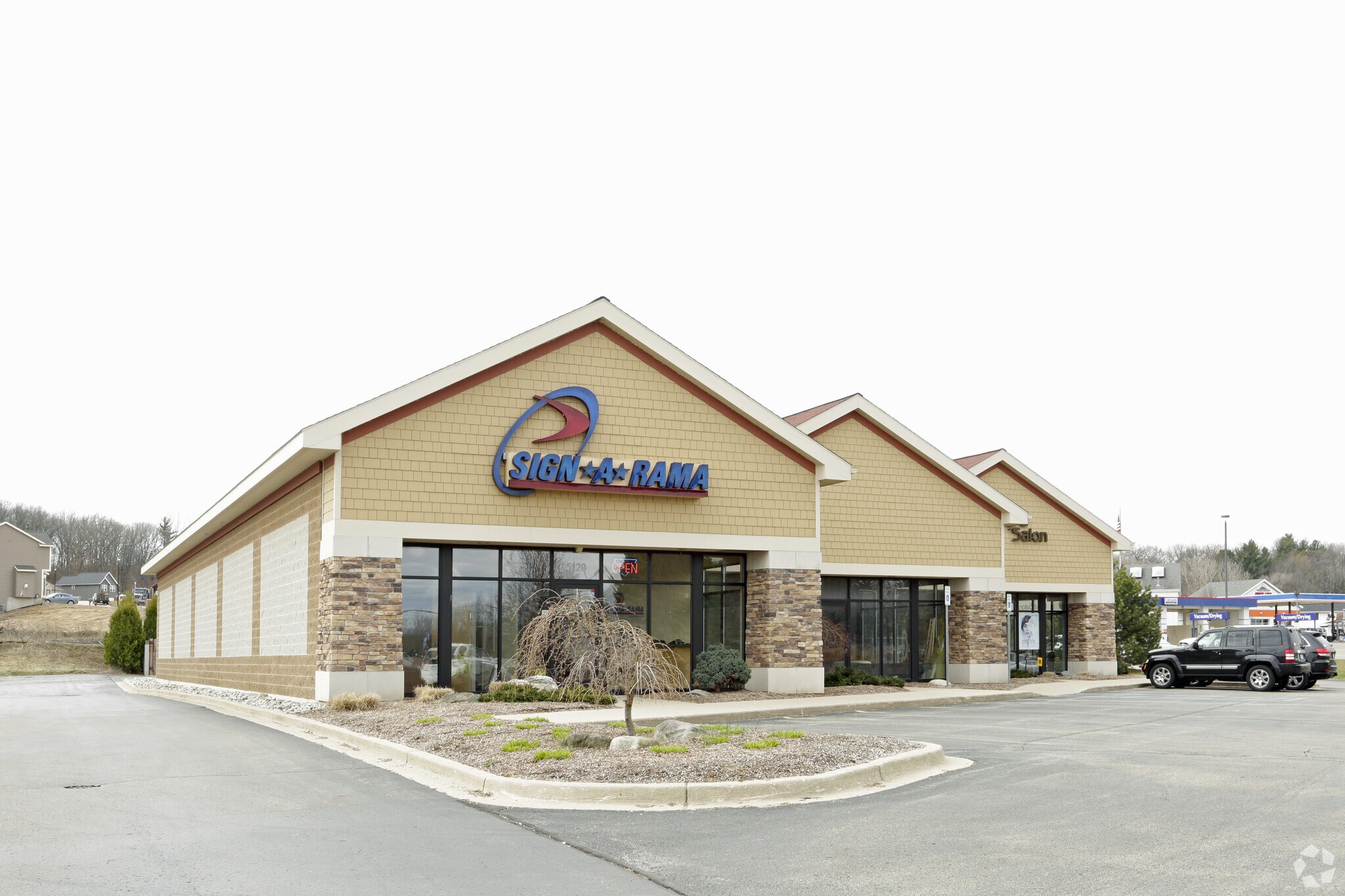 5120 Plainfield Ave NE, Grand Rapids, MI for sale Building Photo- Image 1 of 1