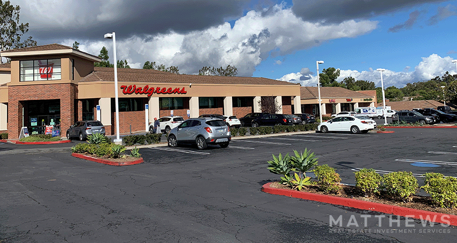 30000-30030 Town Center Dr, Laguna Niguel, CA for lease - Building Photo - Image 1 of 4