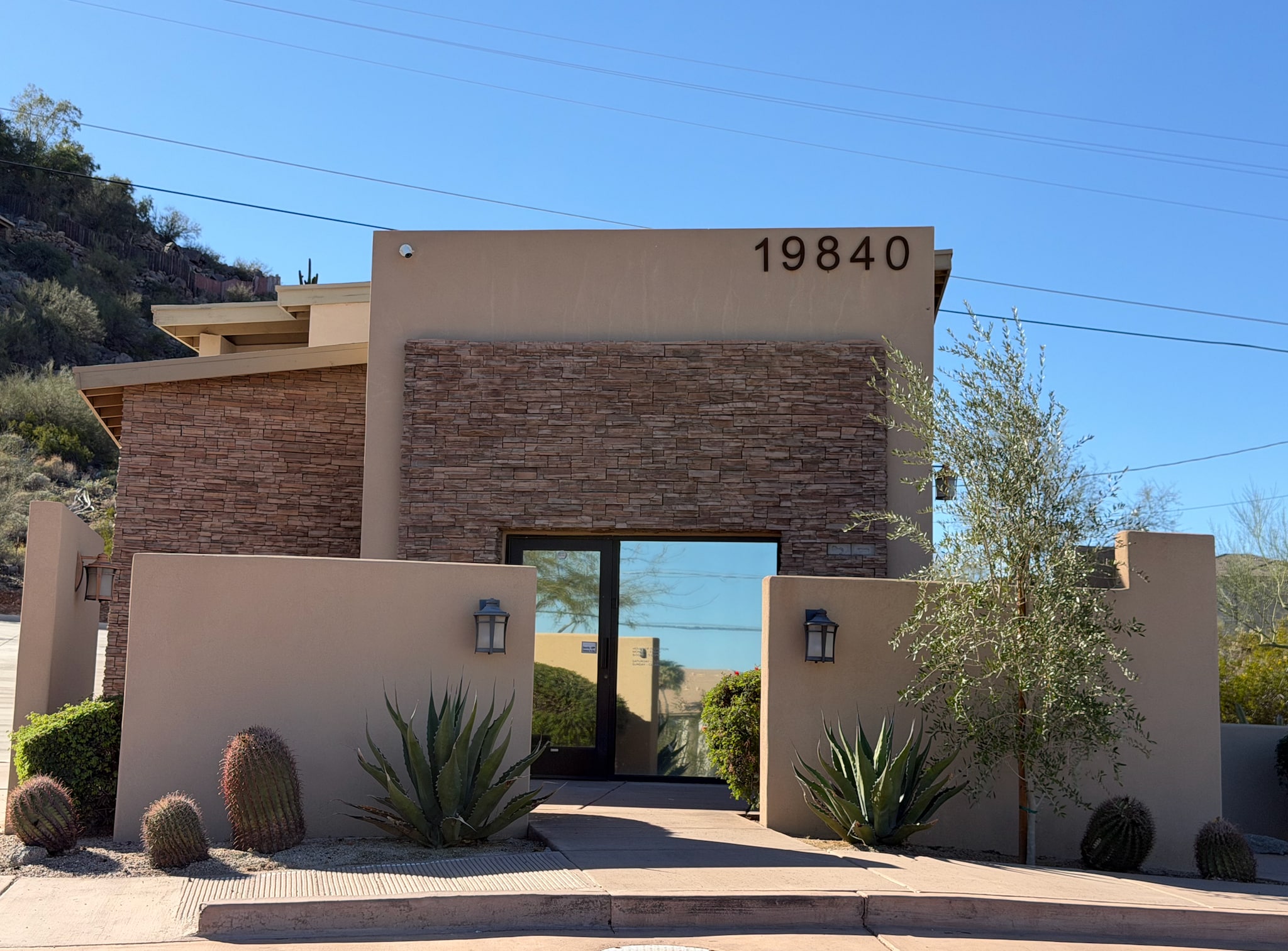 19840 N Cave Creek Rd, Phoenix, AZ for lease Building Photo- Image 1 of 3