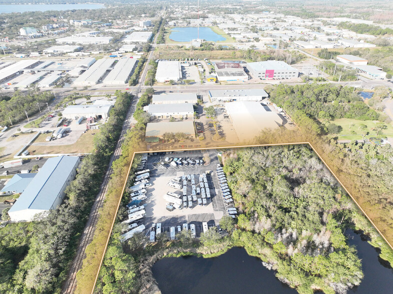 Tampa MSA Boat & RV Storage Portfolio portfolio of 2 properties for sale on LoopNet.com - Building Photo - Image 3 of 7