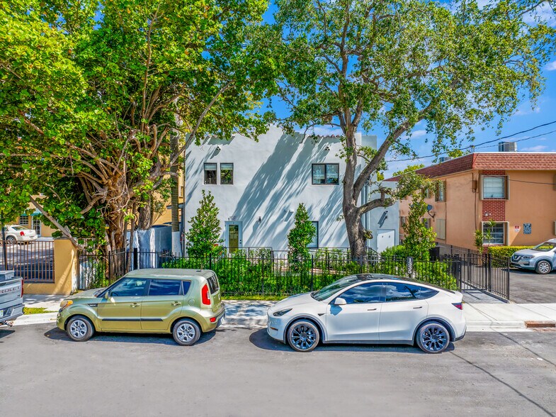 1335 SW 4 St, Miami, FL for sale - Building Photo - Image 1 of 1