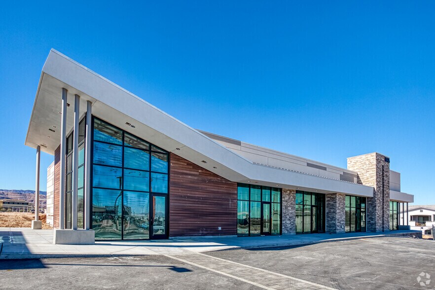 Sunset & Durango, Las Vegas, NV for sale - Building Photo - Image 1 of 1