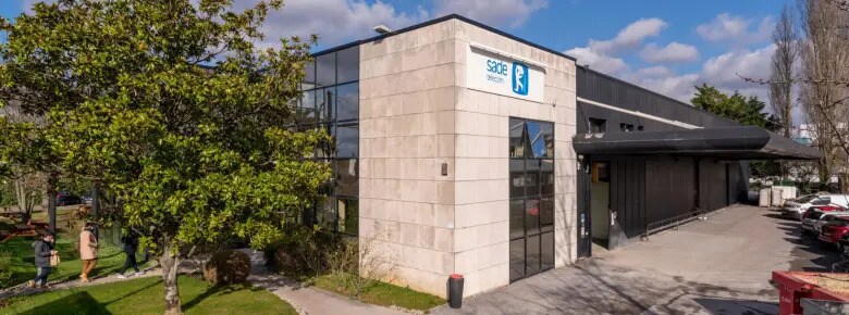 Industrial in Palaiseau for lease Building Photo- Image 1 of 5