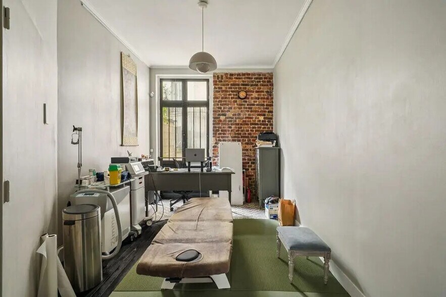 Retail in Paris for lease - Interior Photo - Image 3 of 10