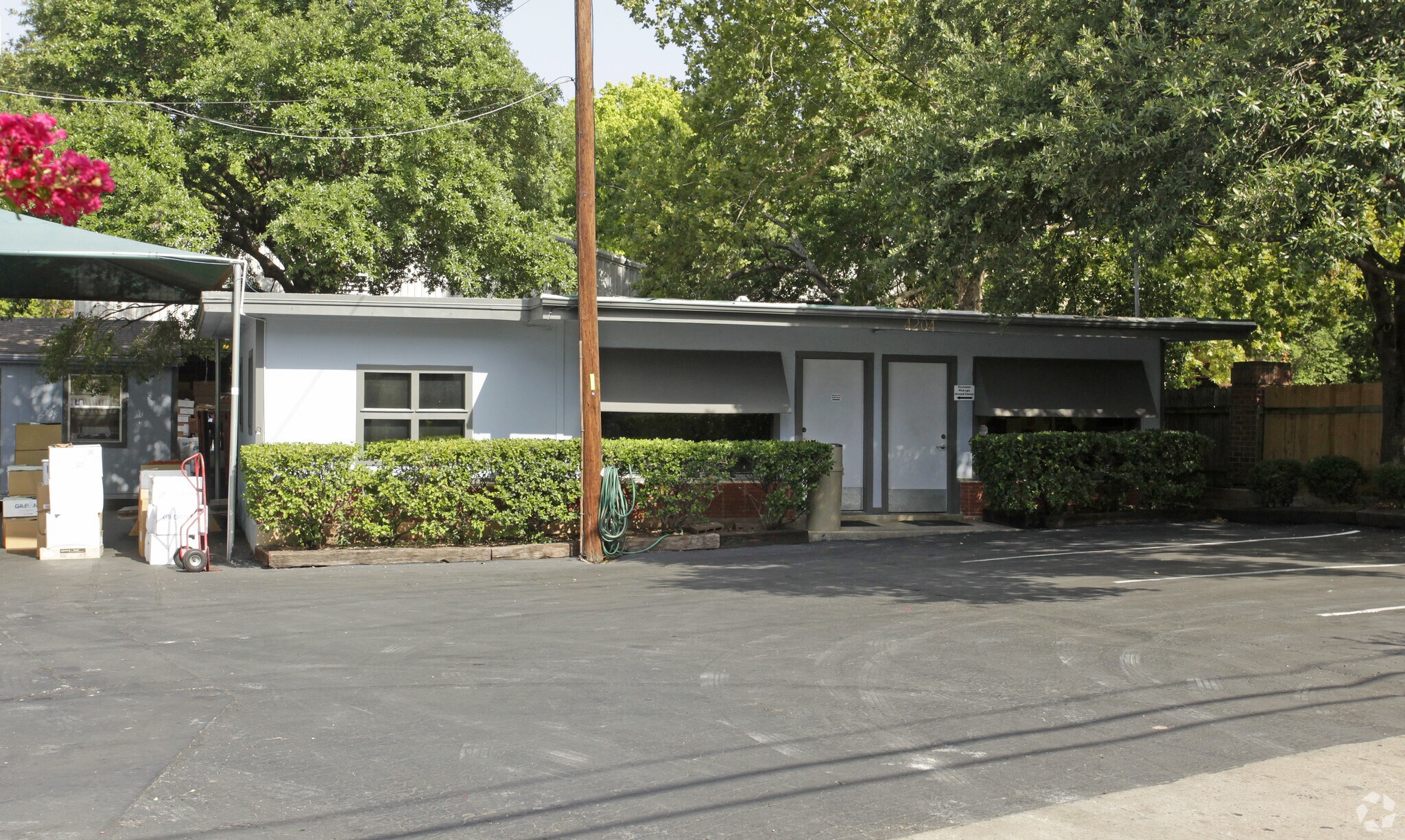 4204 Medical Pky, Austin, TX for sale Primary Photo- Image 1 of 1