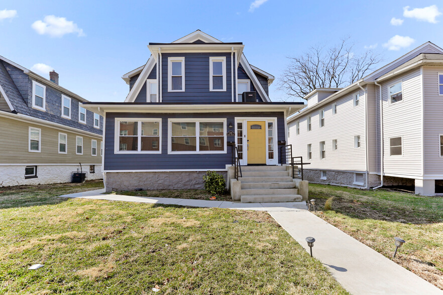 2519 Liberty Heights Ave, Baltimore, MD for sale - Primary Photo - Image 1 of 94