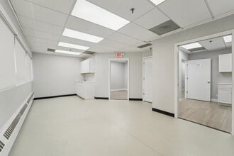 970 N Broadway, Yonkers, NY for lease Interior Photo- Image 2 of 30