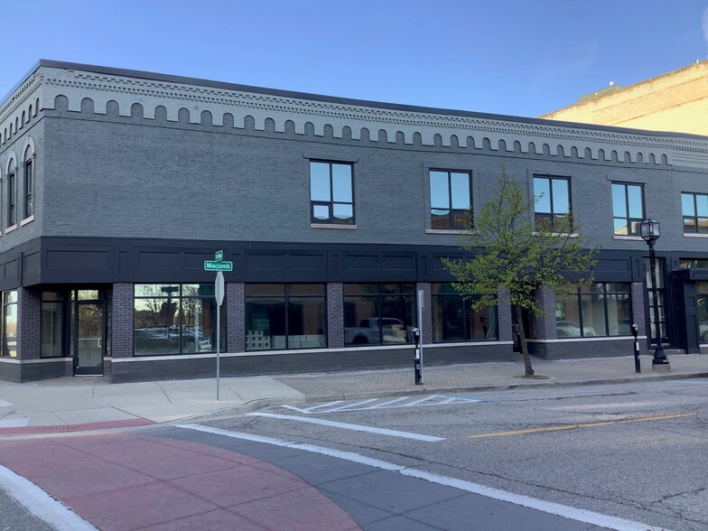 27-37 N Main St, Mount Clemens, MI for lease - Building Photo - Image 1 of 1