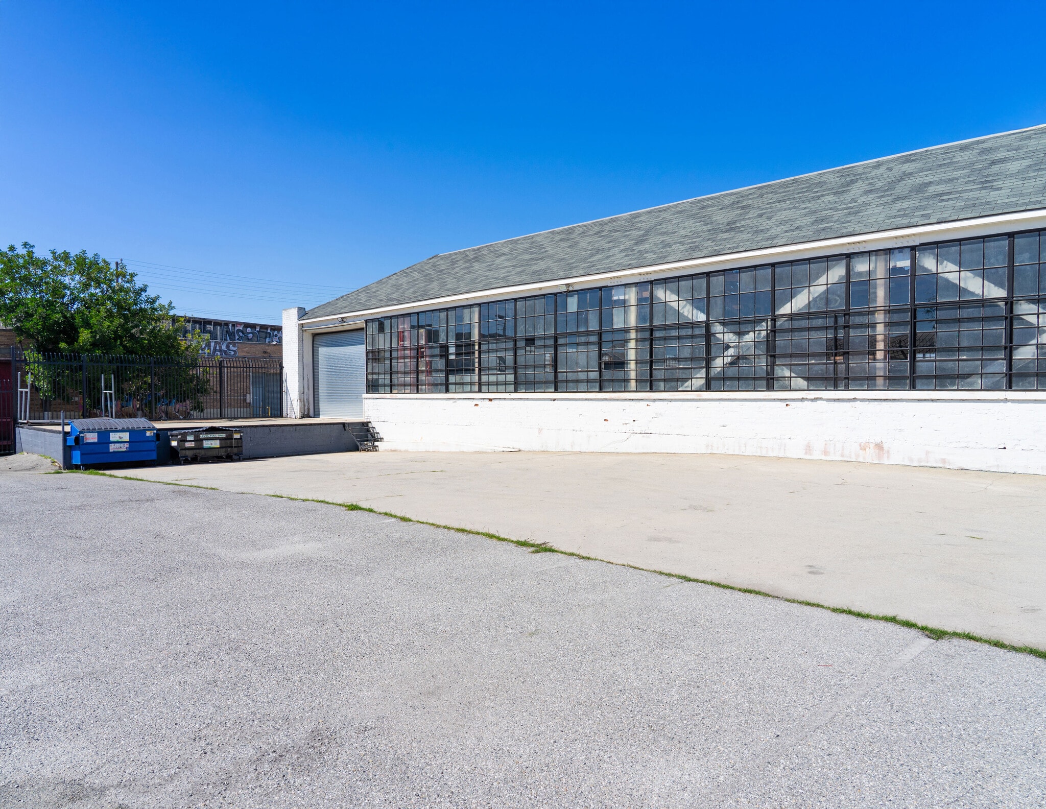 2900 E 11th St, Los Angeles, CA for lease Interior Photo- Image 1 of 10