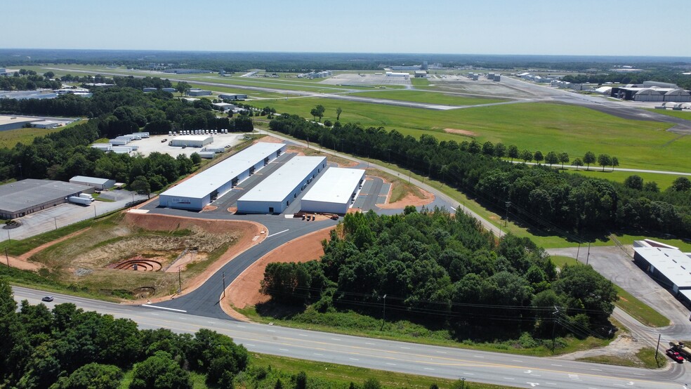 Augusta Rd & Donaldson Rd, Greenville, SC for lease - Building Photo - Image 1 of 20