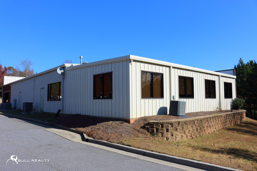 313 Swanson Dr, Lawrenceville, GA for sale - Building Photo - Image 3 of 14