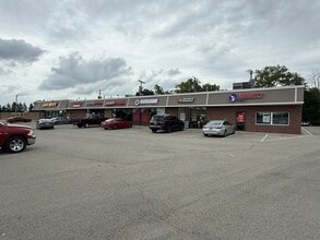 1872-1882 S Maple Ave, Fairborn, OH for lease Building Photo- Image 1 of 5