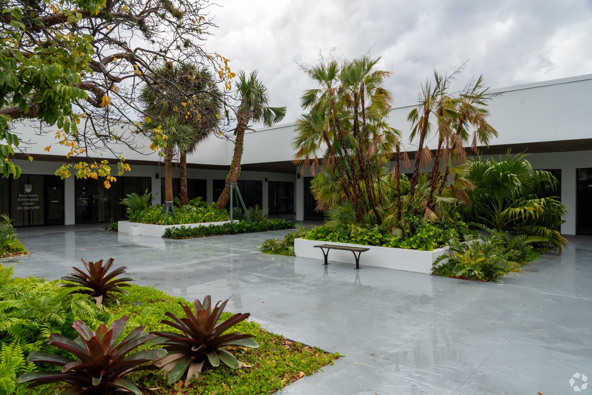 500 NE Spanish River Blvd, Boca Raton, FL for sale Primary Photo- Image 1 of 1